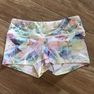Fleo La Mermaid Shorts size small